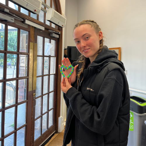 An Urdang student at the Hope Bags packing event